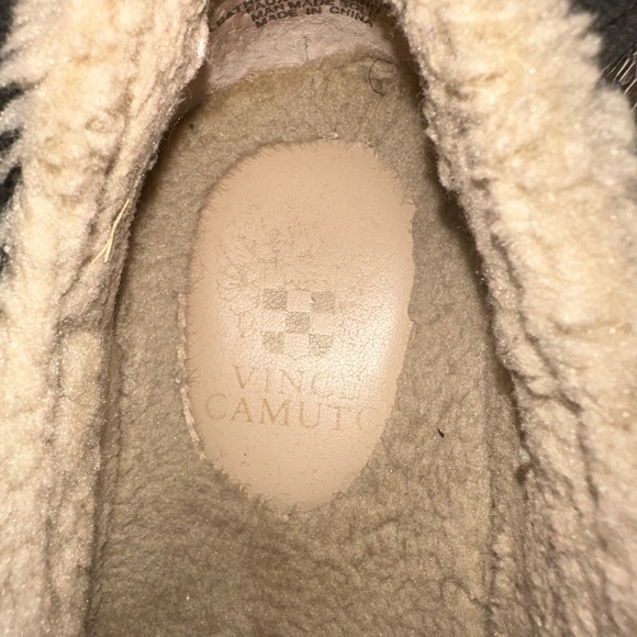 Vince Camuto New Katerinda Shearling Fur Lined Slip On Snakeskin Sneaker - Picture 2 of 4